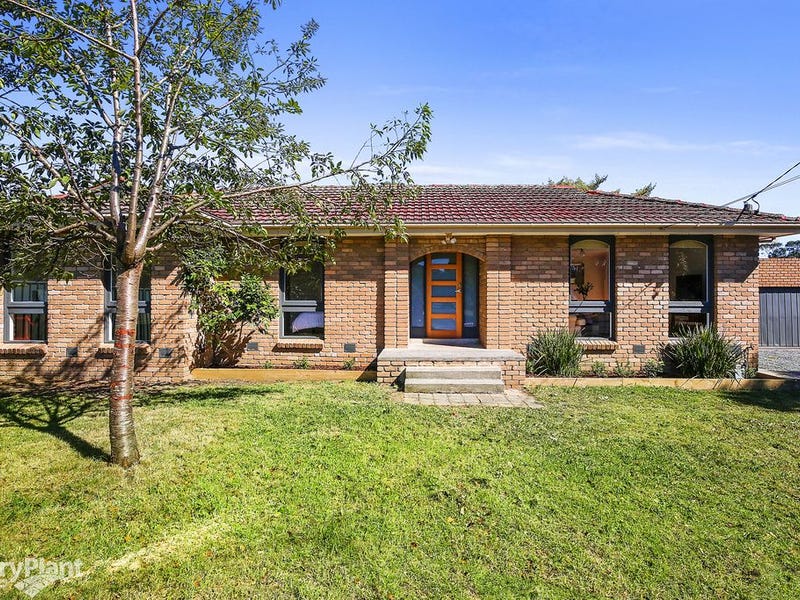 11 Court, Kilsyth, Vic 3137 Property Details