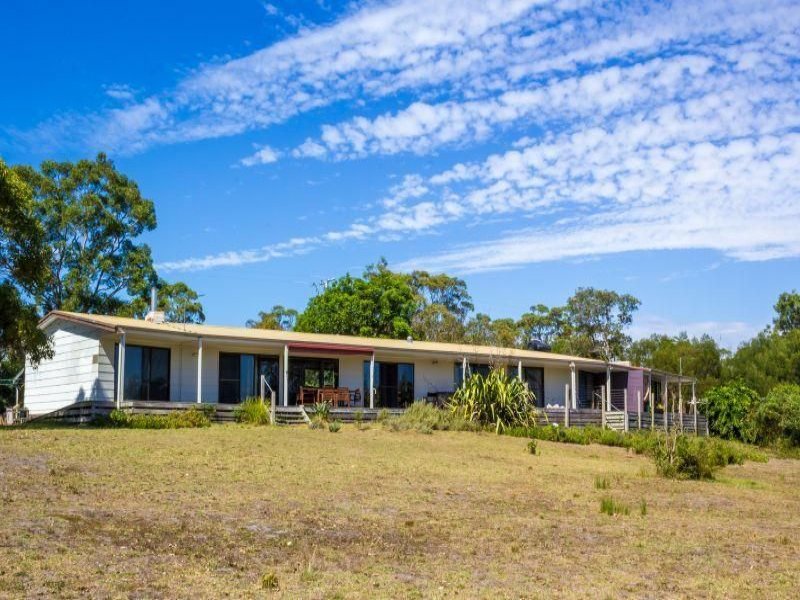 275 Centre Road, Raymond Island, VIC 3880