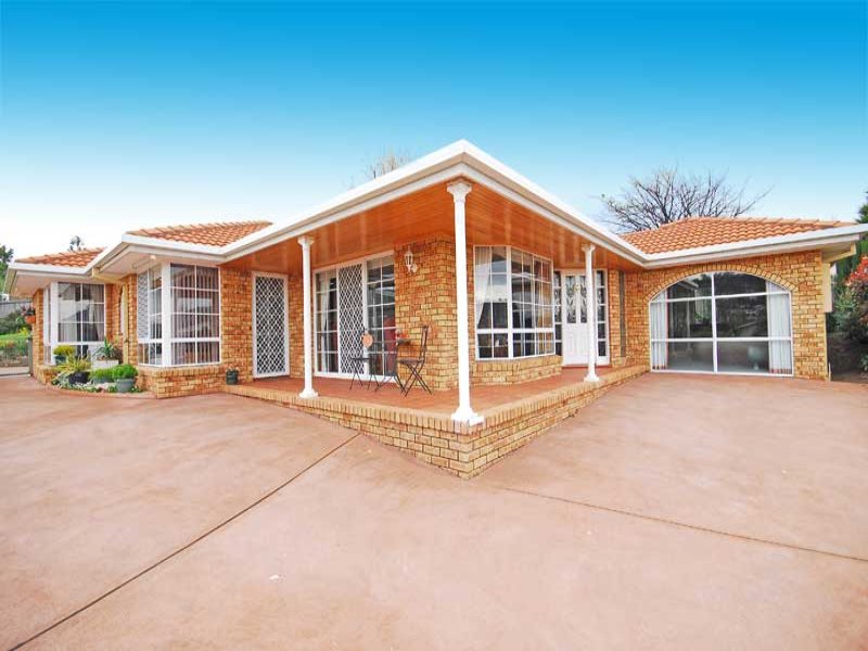 80a East Derwent Highway, Lindisfarne, Tas 7015 Property Details