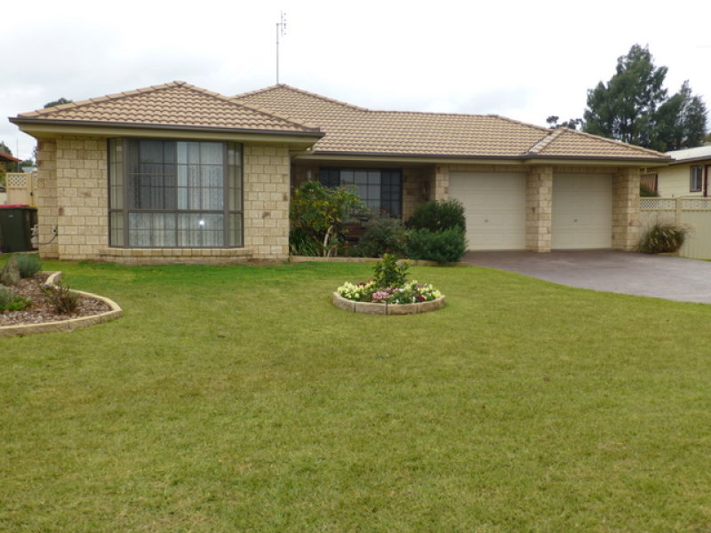 114 Mitchell Street, Parkes, NSW 2870 Property Details