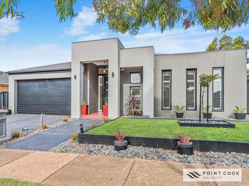 15 Whitlam Green, Point Cook, VIC 3030