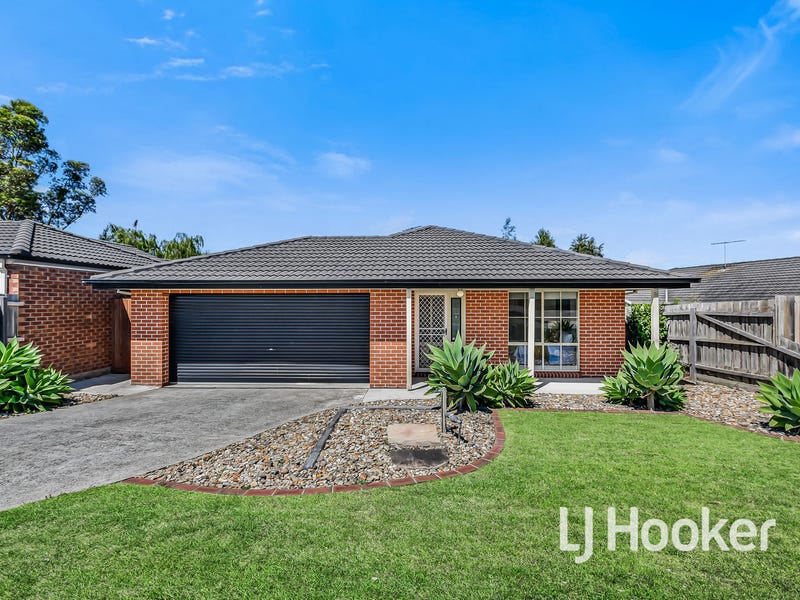 Houses for Sale in Pakenham, VIC 3810 Pg. 5