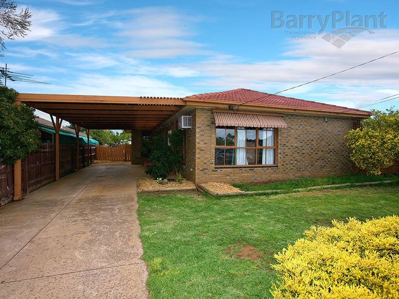 13 Dalton Drive, Melton South, Melton, Vic 3337 Property Details