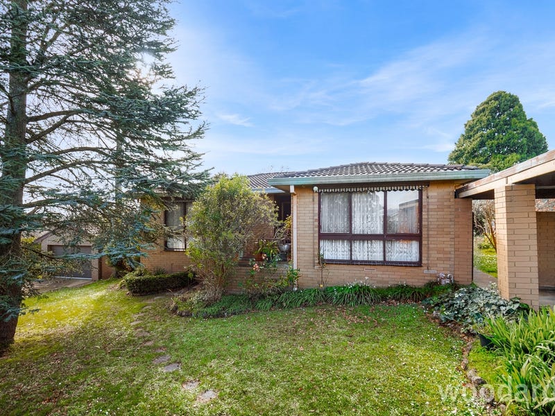 26 Howey Street, Gisborne, Vic 3437 House for Sale