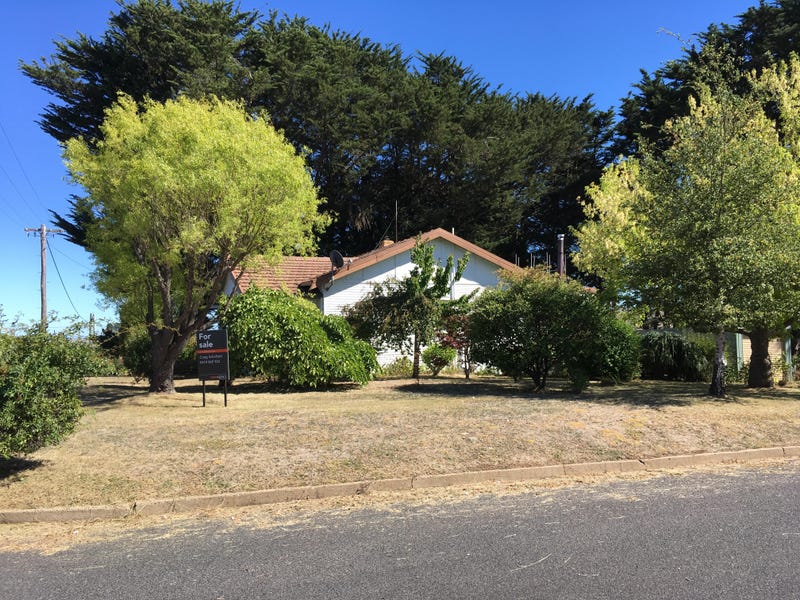 40 Clarke Street, Nimmitabel, NSW 2631 Property Details