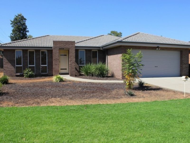 35 Nelson Street, Cowra, NSW 2794 Property Details