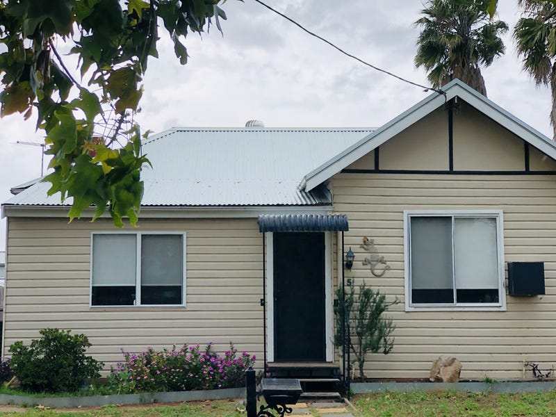 5 Wentworth Street Gunnedah Nsw 2380 Realestate Com Au