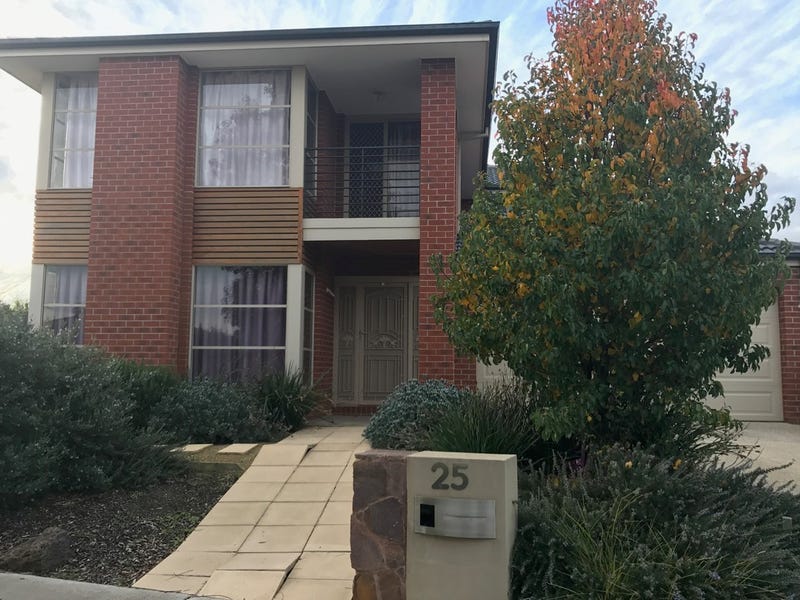 25 Barnstormer Boulevard, Point Cook, VIC 3030