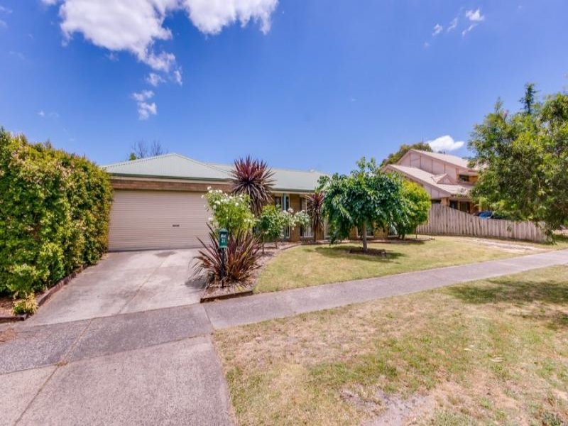 21 Josephine Avenue, Cranbourne North, Vic 3977