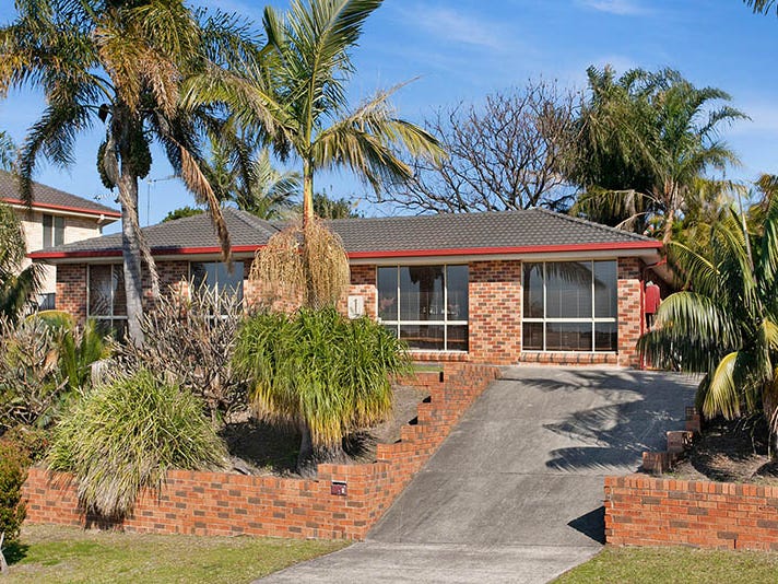 1 Merimbula Close, Flinders, NSW 2529 Property Details