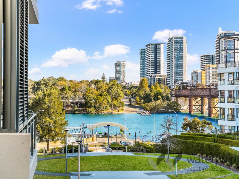 10/1 Bay Drive, Meadowbank, NSW 2114 Property Details