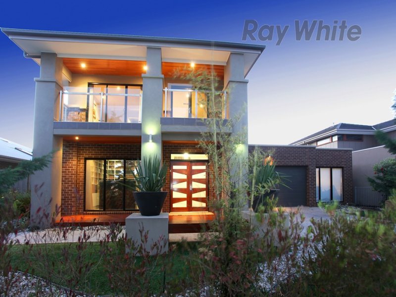 24 Alamanda Boulevard, Point Cook, VIC 3030