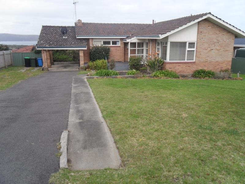 30 Wakefield Cres, Mira Mar, WA 6330