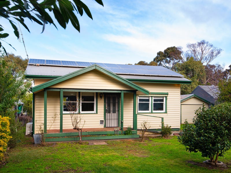 4 Morris Street, Maldon, Vic 3463 House for Sale