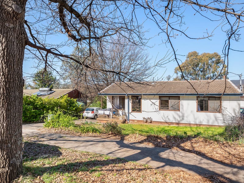 16 Mackennal Street, Lyneham, ACT 2602 Property Details