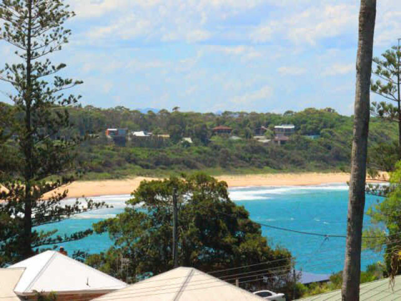 7 High Street, Black Head, NSW 2430