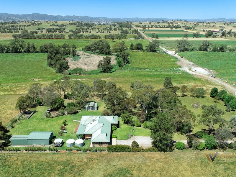 Decora Fit Guide 4 Bedroom Houses for Sale in Tamworth - Greater Region, NSW (+1 ...