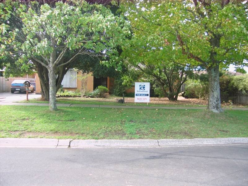 6 Darnum Street, Drouin, VIC 3818