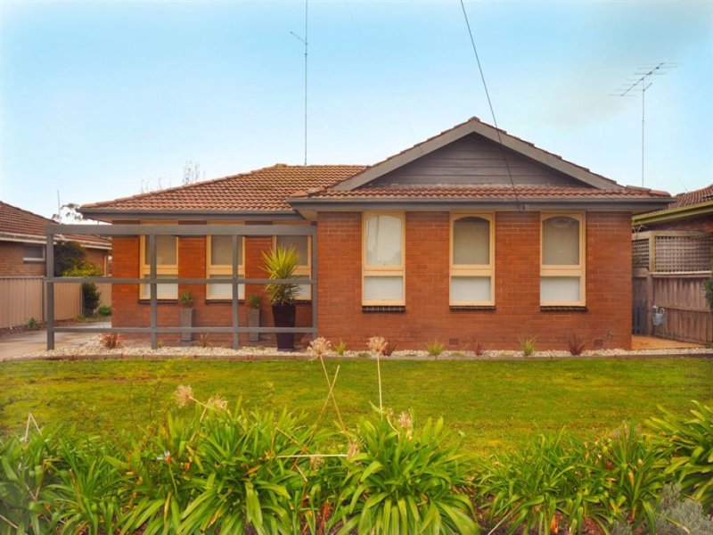 10 Mimosa Avenue, Alfredton, Vic 3350 Property Details