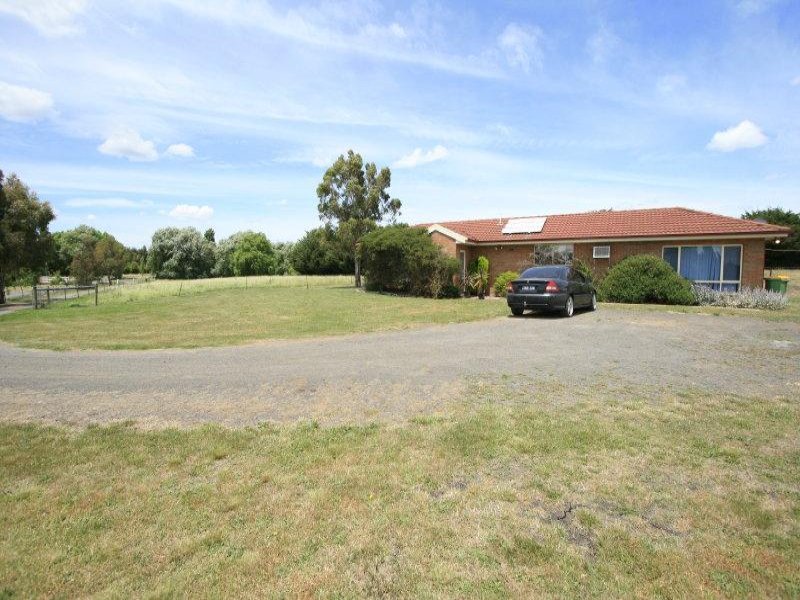 51 Hill Drive, VIC 3444