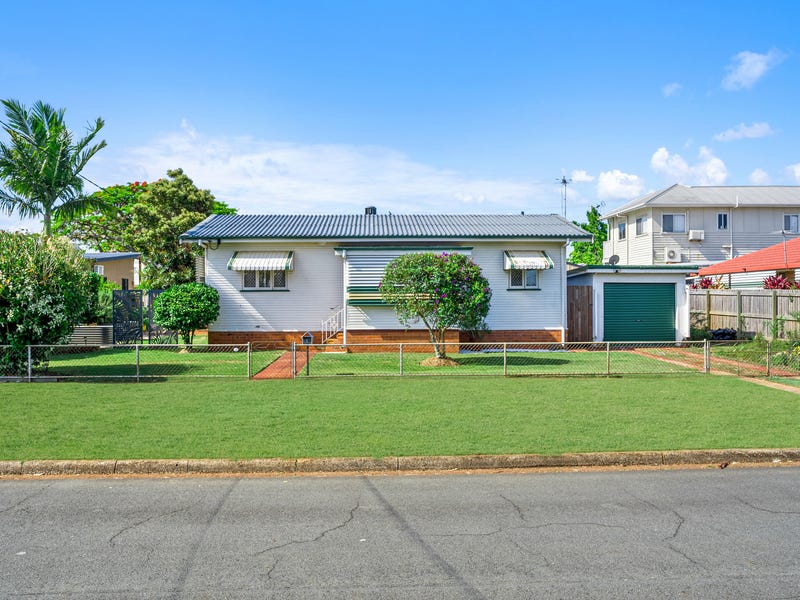 5 Brighton Street, Woody Point, QLD 4019 5 Brighton Street, Woody Point, QLD 4019