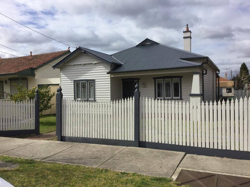 2 Darlington Grove, Coburg, VIC 3058