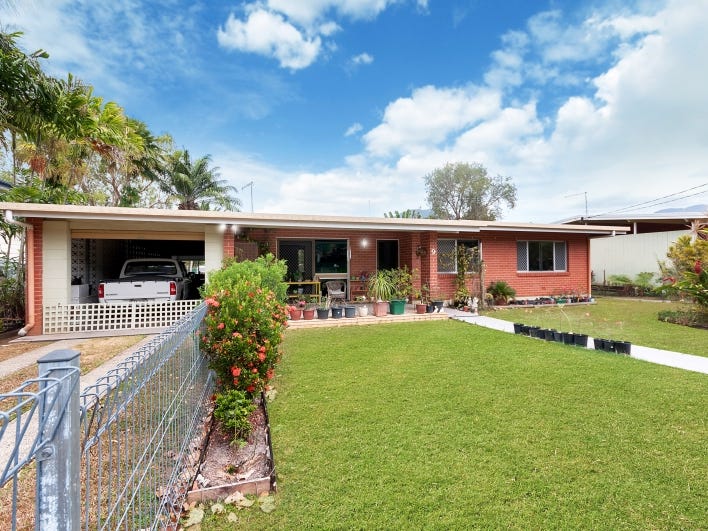 9 Hillview Crescent, Whitfield, Qld 4870 Property Details