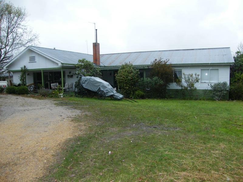 380 Balfours Road, Granite Rock, VIC 3875