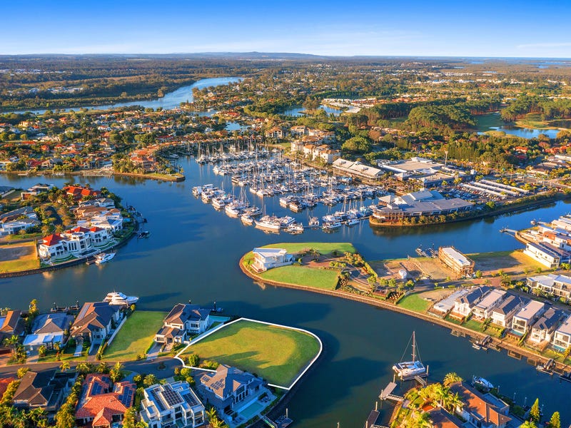 2215 Taromeo Court, Hope Island, QLD 4212