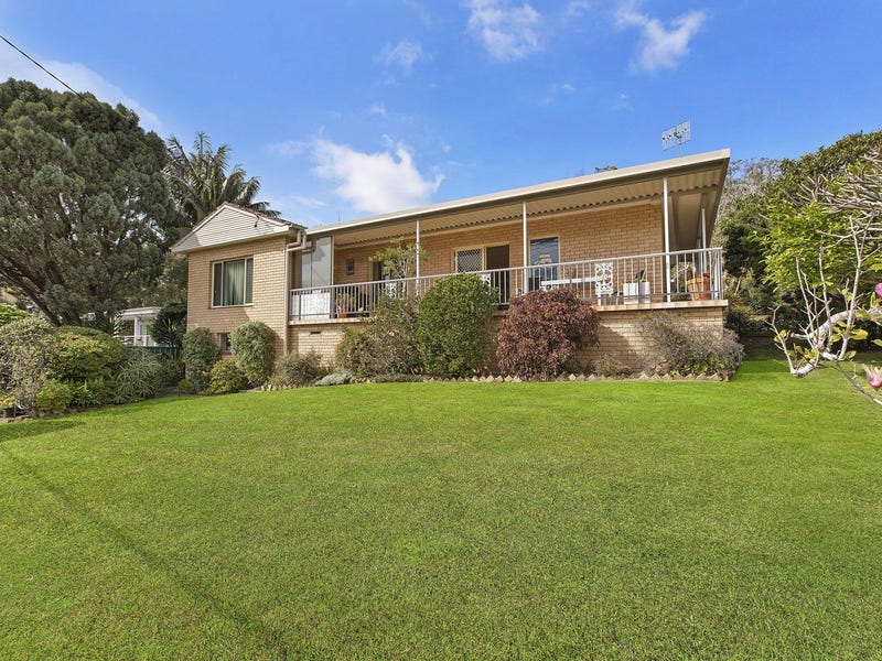 138 The Round Drive, Avoca Beach, NSW 2251