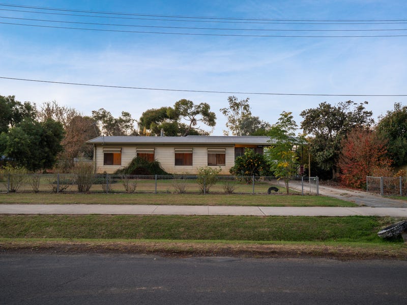 49 Victoria Street, Howlong, NSW 2643 House for Sale