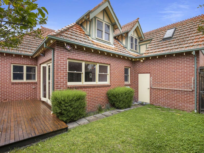 2/5 Barloa Road, Mont Albert, VIC 3127