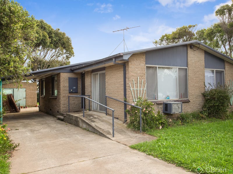 19 Phillip Island Road, Sunderland Bay, VIC 3922