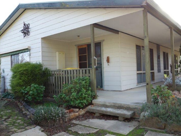 11 Lea Kuribur Street, Dunolly, Vic 3472 Property Details