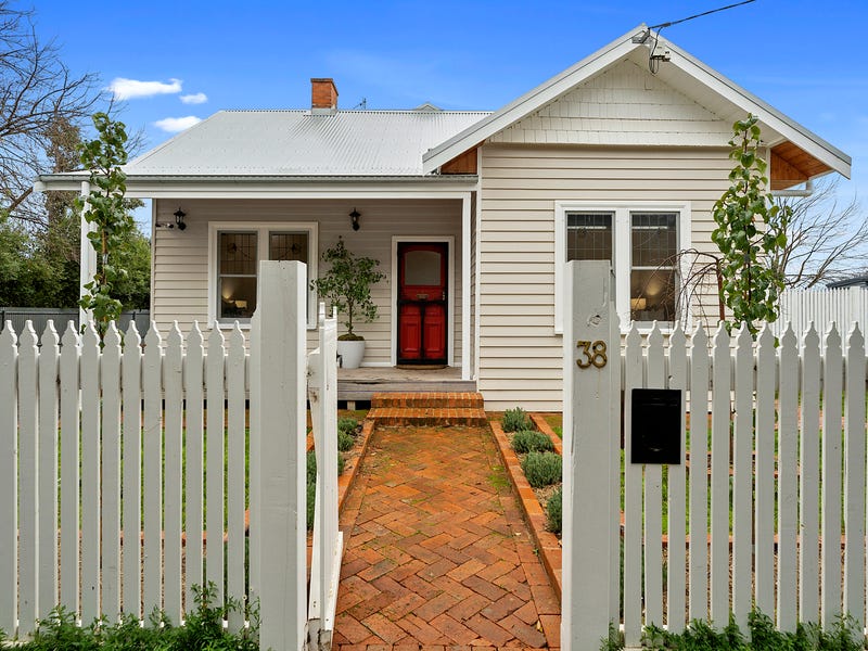 38 Wedge Street, Benalla, Vic 3672 Property Details