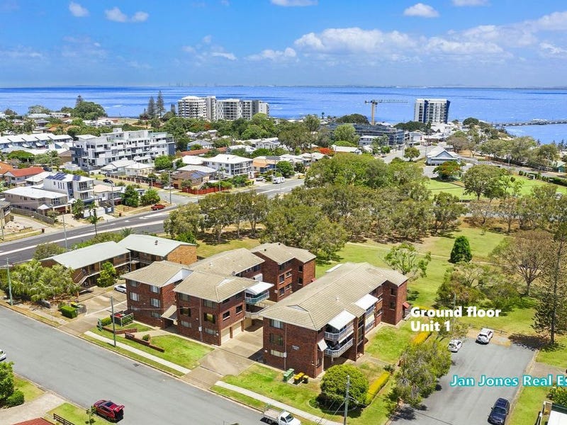 1/2A View Street, Woody Point, Qld 4019 Unit for Sale