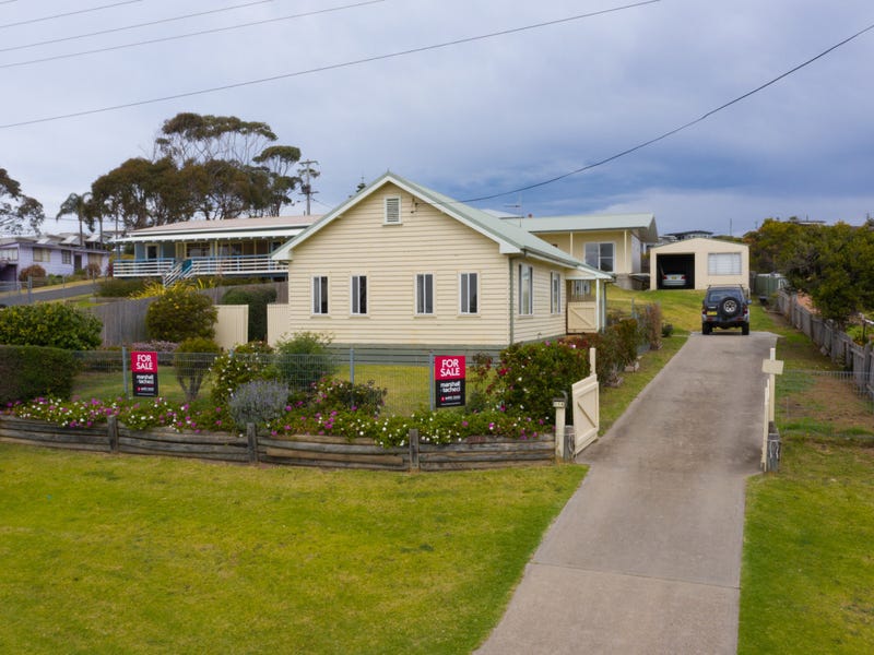 114 Lamont Street, Bermagui, NSW 2546 House for Sale