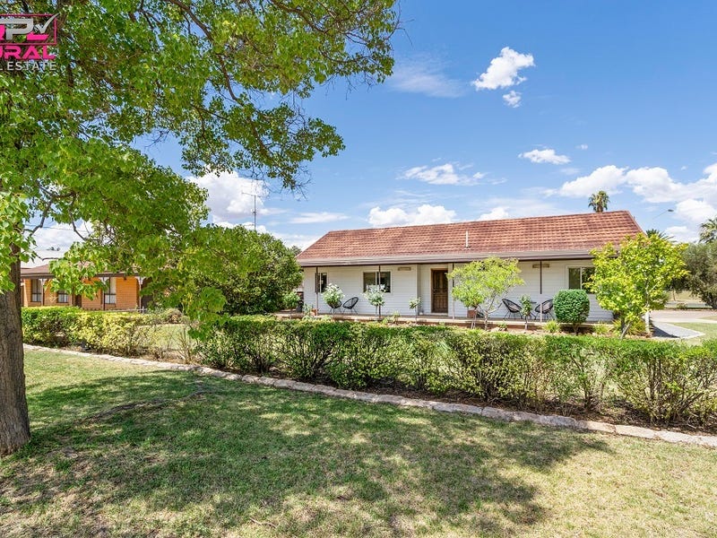 4 Bedroom Houses for Sale in Leeton, NSW 2705