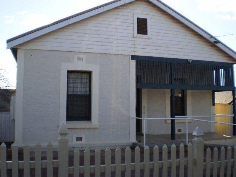 60 Fourth Street, Orroroo, SA 5431 Property Details