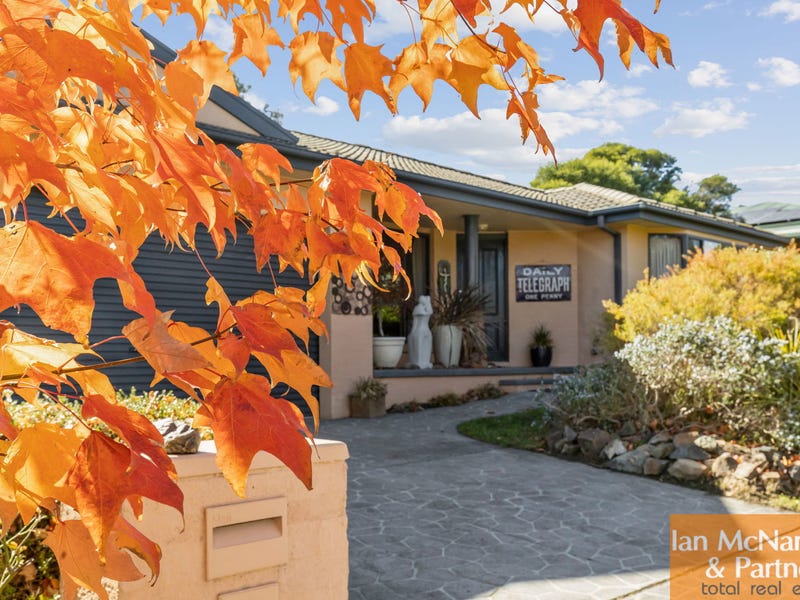 10 Telopea Place, Queanbeyan, NSW 2620 House for Sale