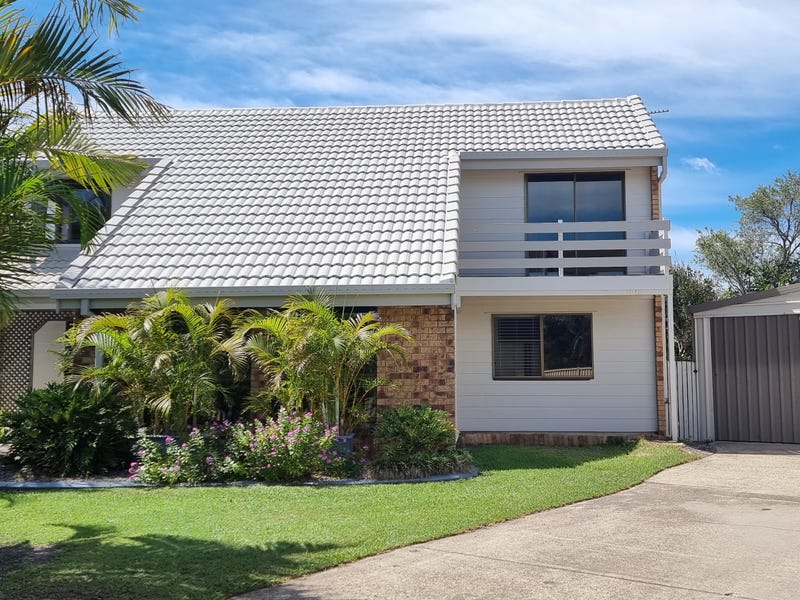 35 Hawaii Cres, Banksia Beach, QLD 4507