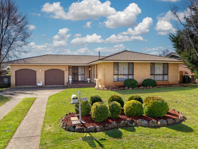 11 Matthews Avenue, Orange, NSW 2800