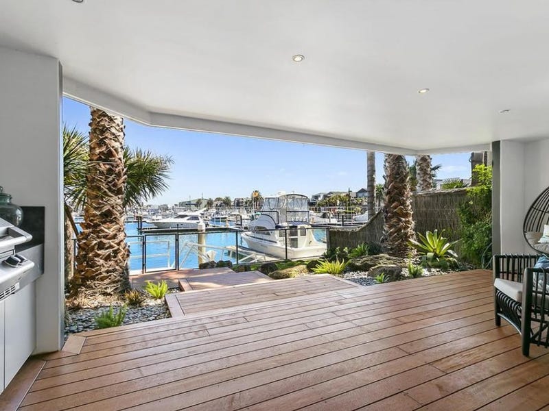 1 North Shore Drive, Patterson Lakes, VIC 3197