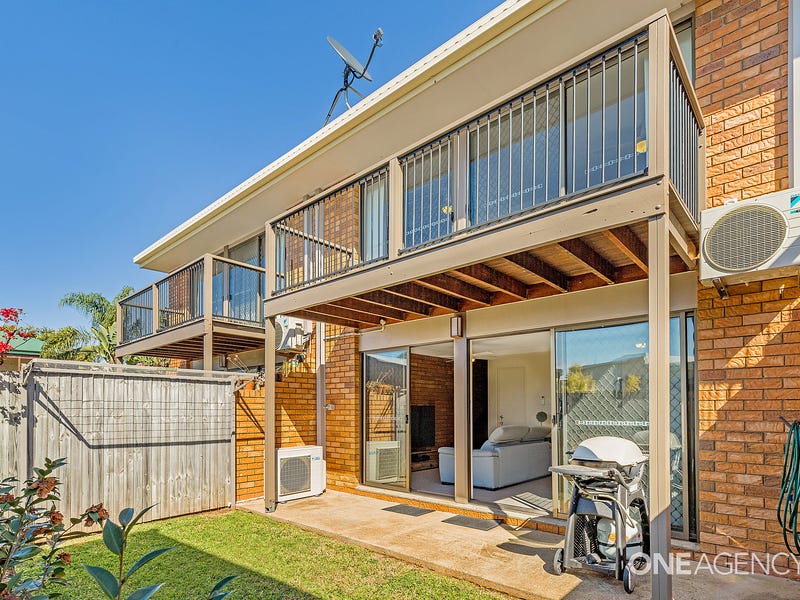 2/5 Herbert Street, Scarborough, QLD 4020