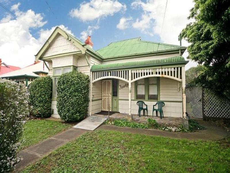 2 Belsize Avenue, Carnegie, Vic 3163 Property Details