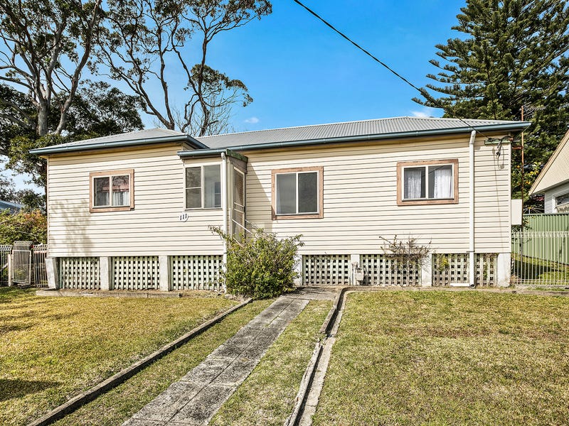 111 Lakeview Parade, Primbee, NSW 2502