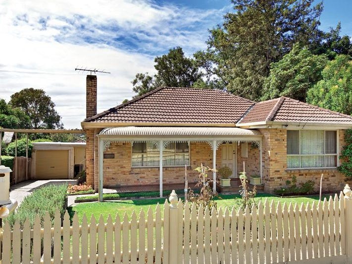 1 Ashwood Drive, Ashwood, Vic 3147