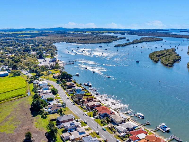 19 Esplanade, Jacobs Well, QLD 4208