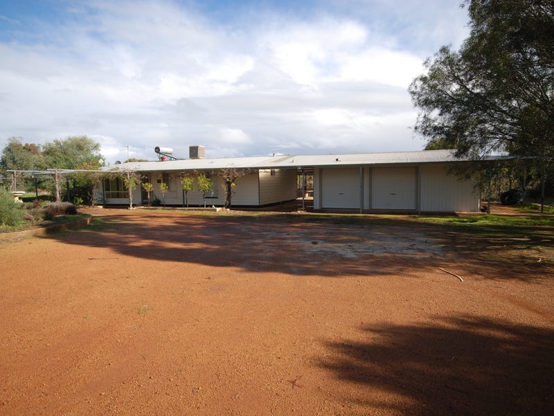 272 Bullara Street, Cuballing, WA 6311 Property Details