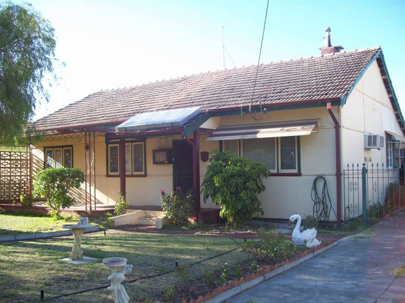 113 Anzac Terrace, Bassendean, WA 6054 Property Details